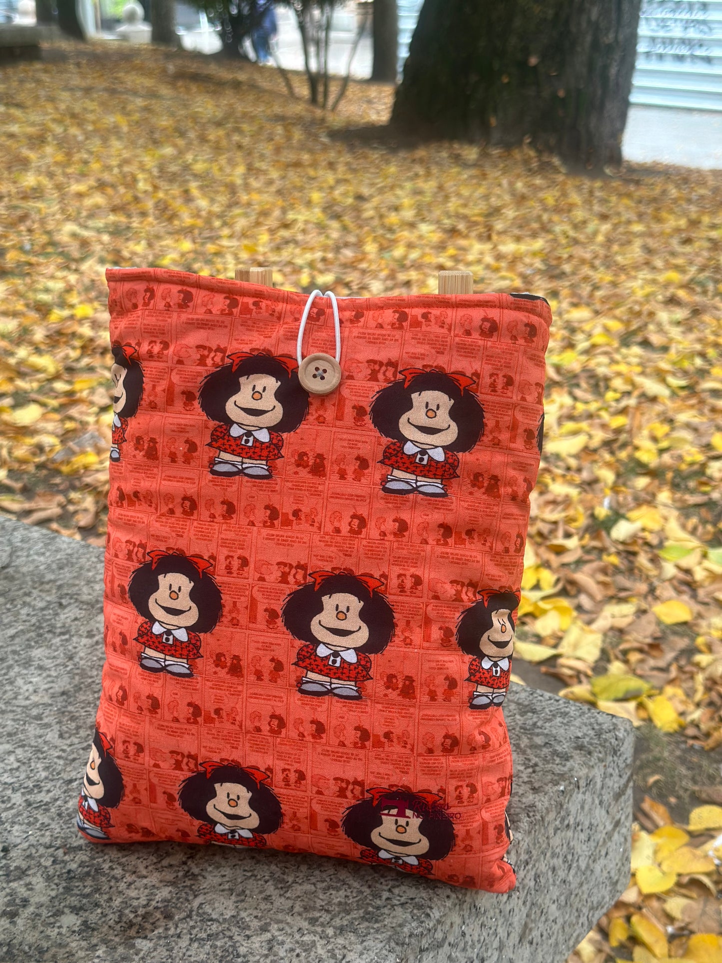 Funda libro grande Mafalda